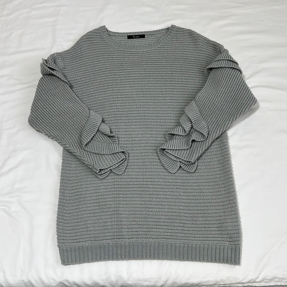 Simplee Grey Ruffled-Sleeve Longline Sweater - Picture 1 of 9